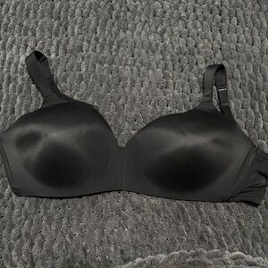 Black wire-free full coverage bra